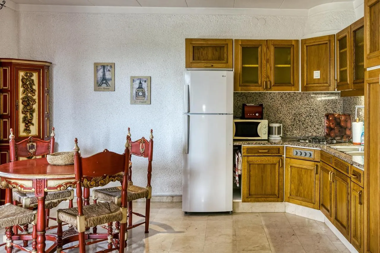 Art- Apartamentos Revilla Tacke E Empuriabrava Spanien